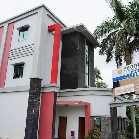 Feodora Airport Hotell Palembang Eksteriør bilde