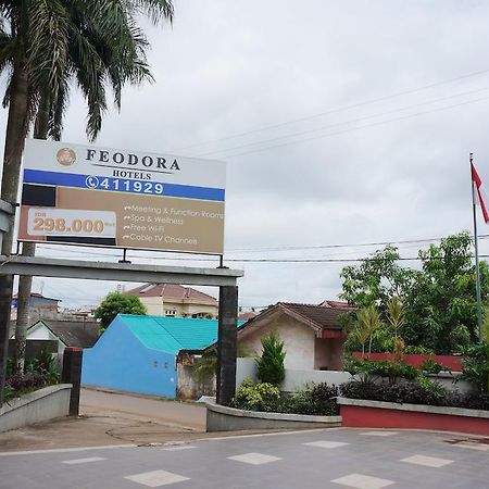 Feodora Airport Hotell Palembang Eksteriør bilde