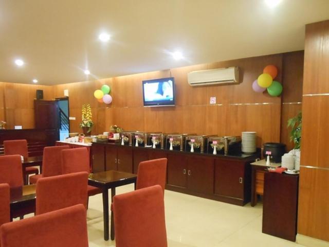 Feodora Airport Hotell Palembang Eksteriør bilde