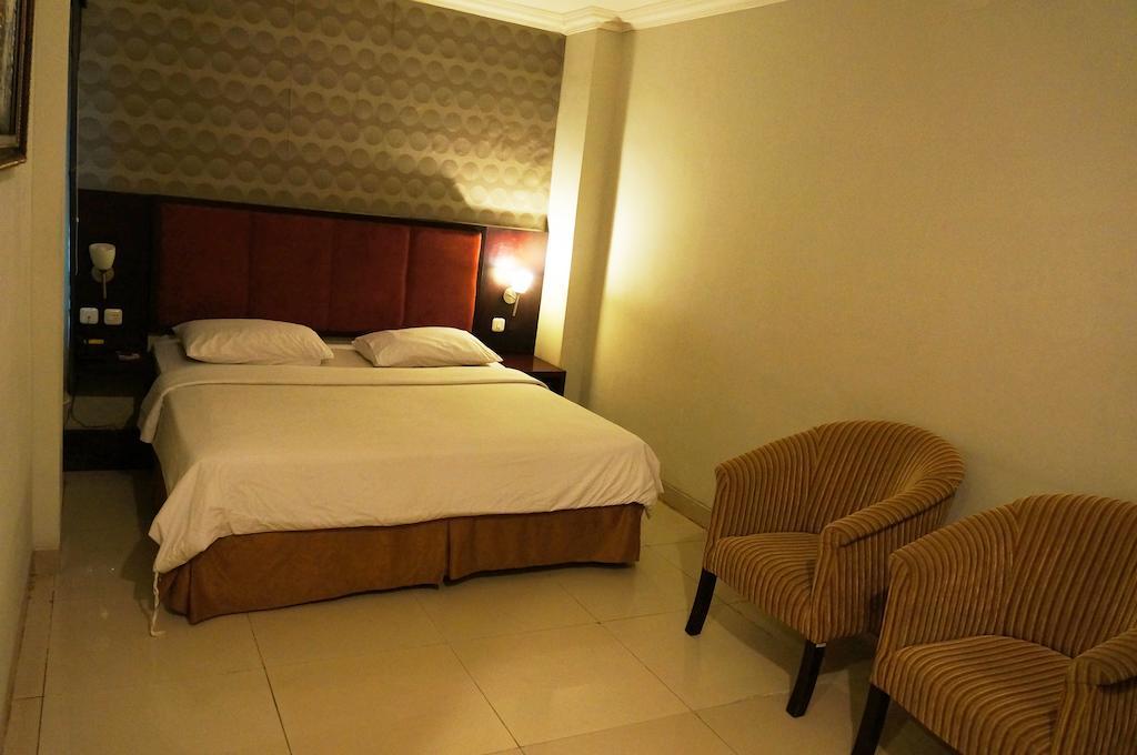 Feodora Airport Hotell Palembang Rom bilde