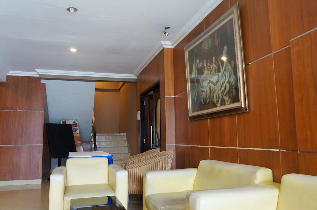 Feodora Airport Hotell Palembang Eksteriør bilde