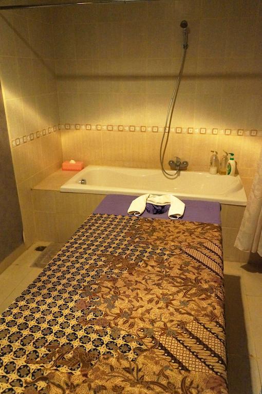 Feodora Airport Hotell Palembang Eksteriør bilde