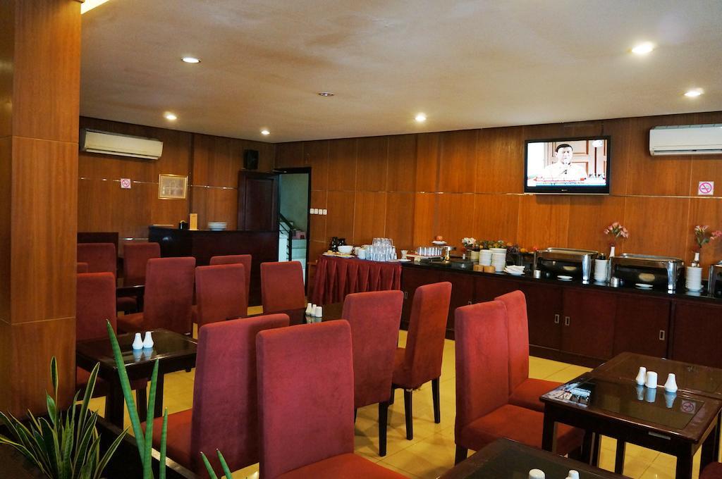 Feodora Airport Hotell Palembang Eksteriør bilde